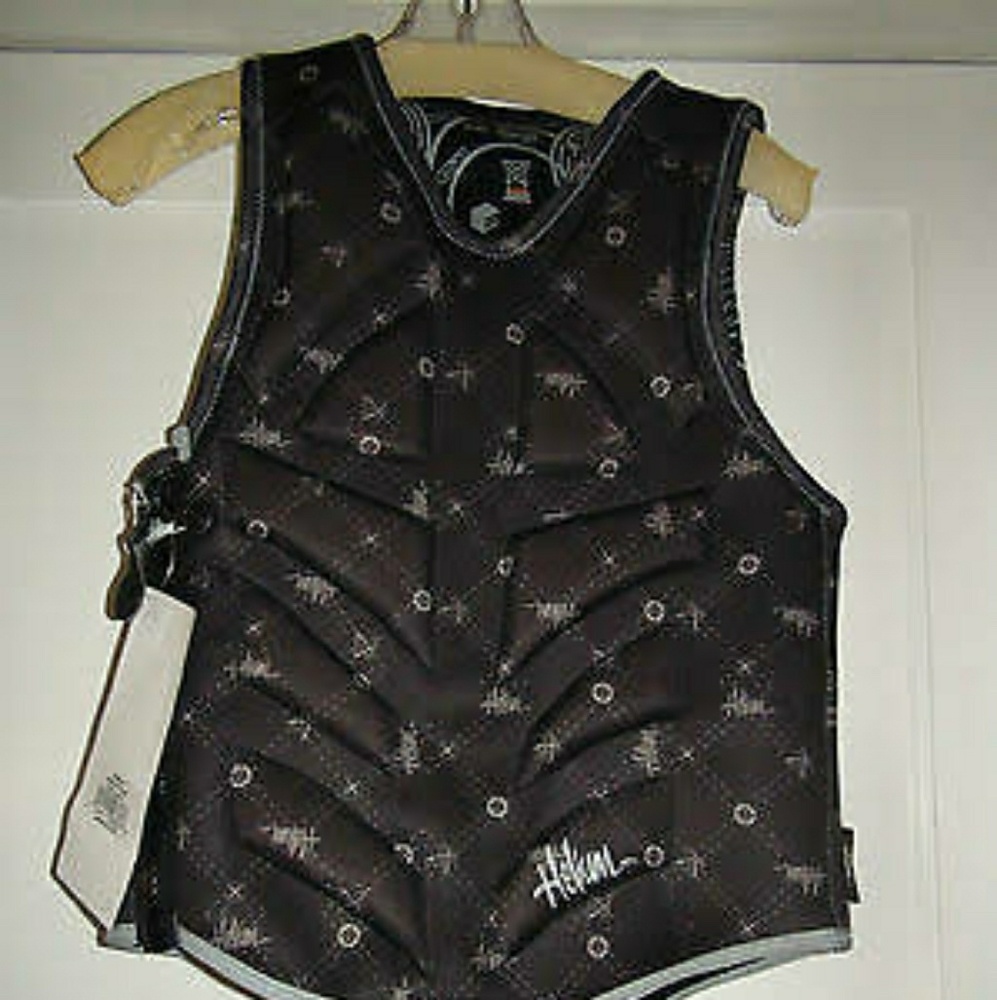 HELIUM life safety vest